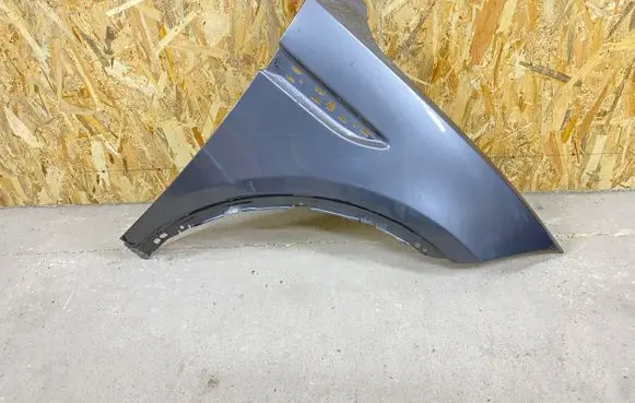 Jaguar E-Pace Fender XB010A9261