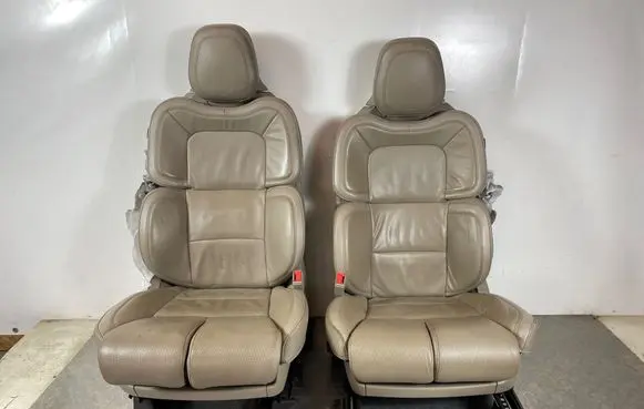 Lincoln Aviator II Seat set 