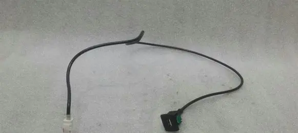 Mercedes-Benz A W176 USB socket connector A1178200315