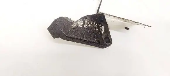Honda FR-V Engine mounting bracket 