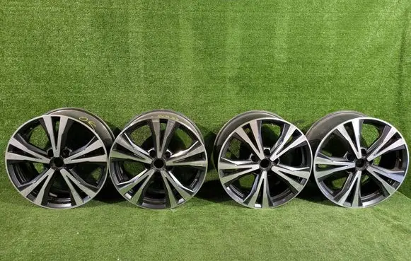 Nissan Qashqai R18 alloy rim HV03BMB94