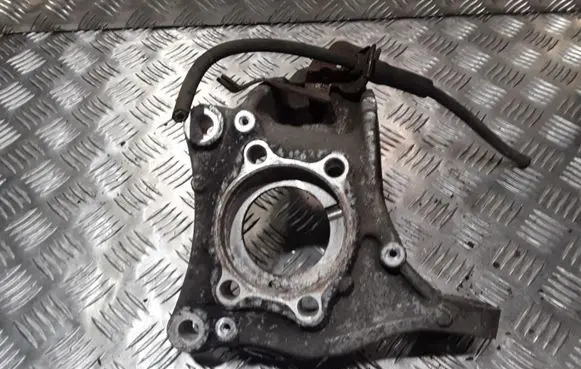 Volkswagen PASSAT B6 Front wheel hub spindle knuckle 3C0407257G