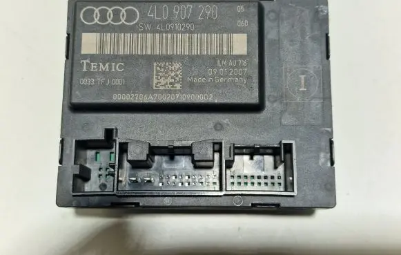 Audi Q7 4L Door control unit/module 4L0907290 4L0910290