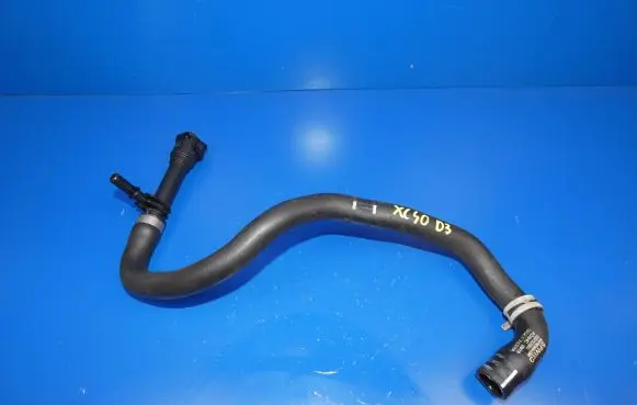 Volvo XC40 Engine coolant pipe/hose 32252066 8888964486