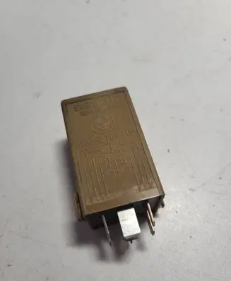 BMW 5 E60 E61 Window control relay 61368384505