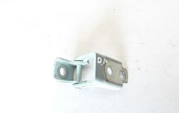 Renault Twingo III Rear door lower hinge 824213744R