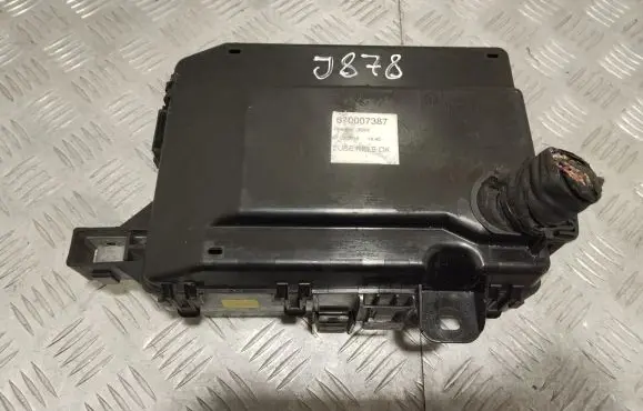 Maserati Quattroporte Fuse box set 670007387