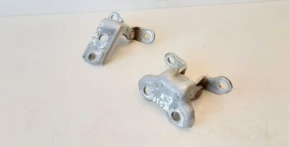 Toyota Avensis Verso Rear door hinge set 