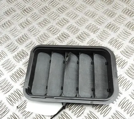 Volkswagen ID. Buzz Quarter panel pressure vent 4N0819181A