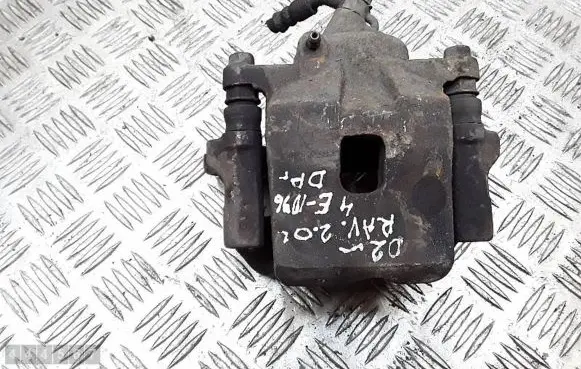 Toyota RAV 4 (XA20) Front brake caliper