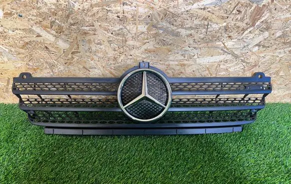 Mercedes-Benz Sprinter W901 W902 W903 W904 Front bumper upper radiator grill A9018800385