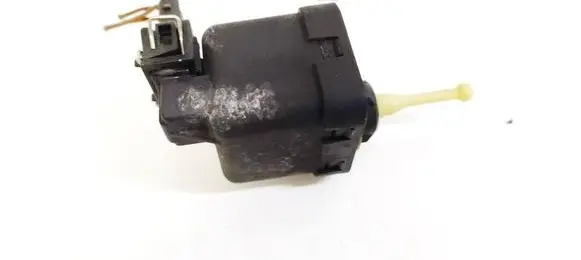 Audi A4 S4 B5 8D Headlight level adjustment motor 6K5941295