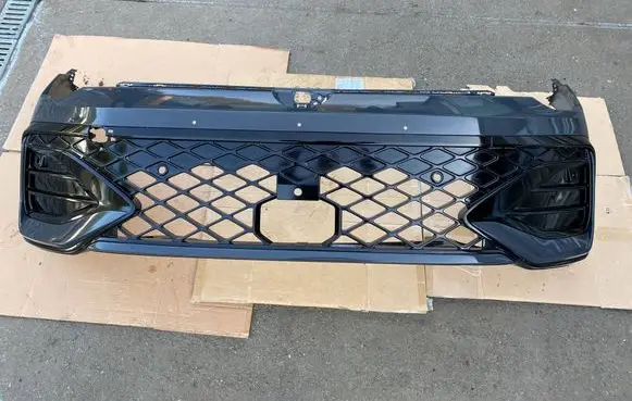 Volkswagen Golf VIII Front bumper 5H0807221AB 5H0807221
