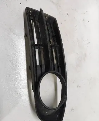 Volkswagen Touran I Front bumper lower grill 1T0853665A 13404