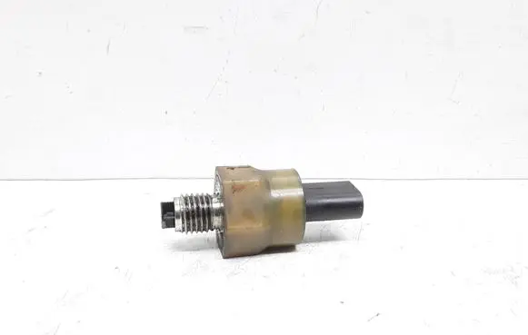 Volvo V60 Oil pressure sensor 9487295