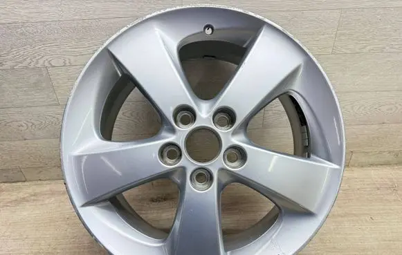 Toyota Auris 150 R17 alloy rim 426102E00