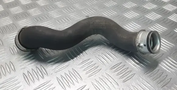 Mercedes-Benz E W212 Engine coolant pipe/hose A2045011882