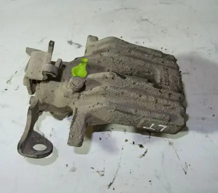 Skoda Superb B5 (3U) Rear brake caliper