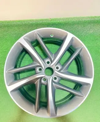 MG HS R18 alloy rim 10485512M