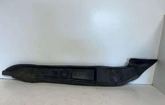 Audi Q5 SQ5 8R Fender end trim 8R0821111C