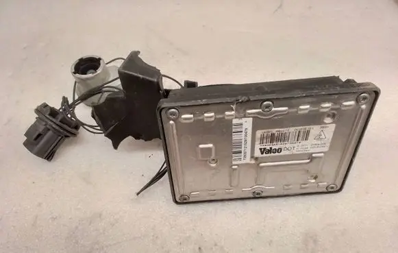 Volkswagen PASSAT B6 Headlight ballast module Xenon 89035113