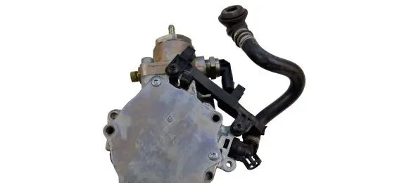 Porsche Macan (95B) Vacuum pump 06L145100F 080616 05625