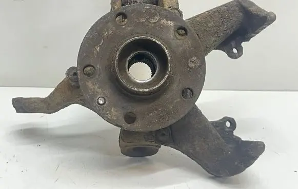 Audi A3 S3 8L Front wheel hub