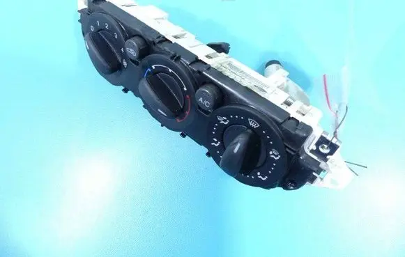 Ford Focus Climate control/heater control trim 7M5T-19980-AB IMPRK1305938