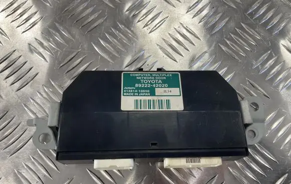 Toyota RAV 4 (XA40) Tailgate/trunk control unit/module 89222-42020