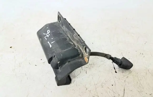 Honda Accord Windshield washer spray nozzle 