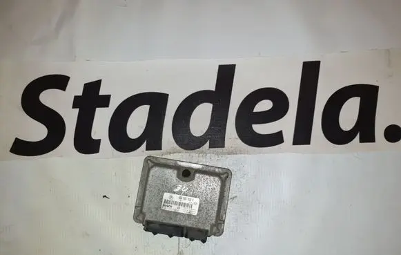 Volkswagen PASSAT B5.5 Engine control unit/module 06A906018P 0261204632