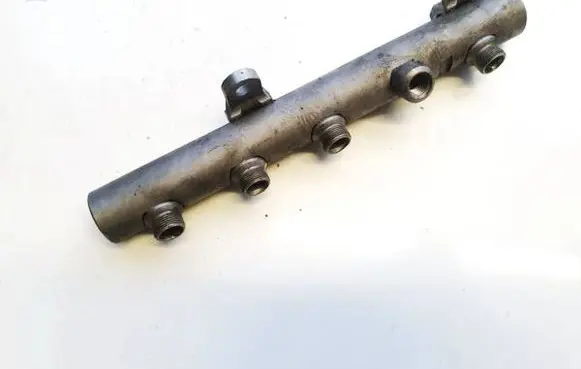 Fuel main line pipe