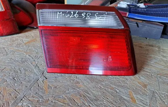 Mazda 626 Tailgate rear/tail lights 22661827