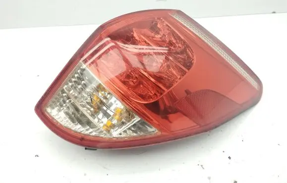 Toyota RAV 4 (XA30) Rear/tail lights