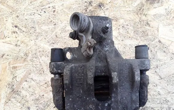 Mazda 3 I Rear brake caliper