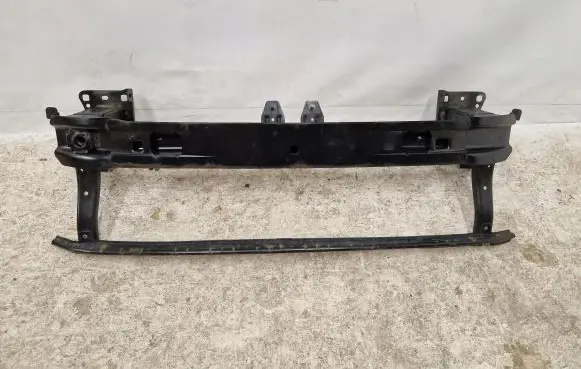 Volkswagen PASSAT B8 Front bumper support beam