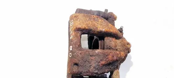 Honda CR-V Front brake caliper