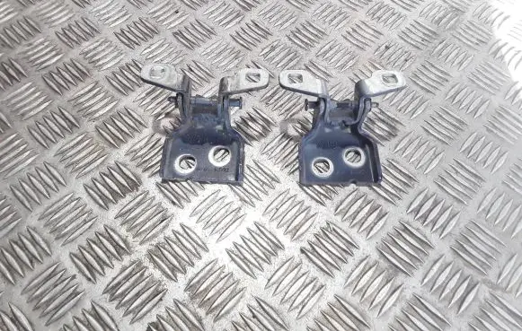 Dacia Dokker Front door hinge set 