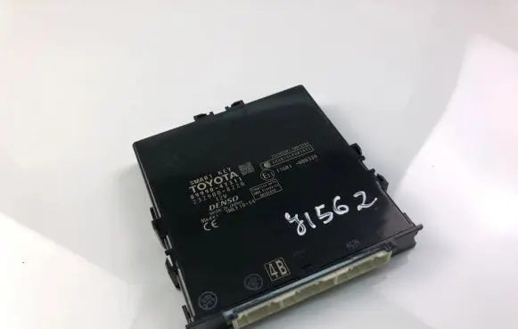 Toyota Prius+ (ZVW40) Other control units/modules 8999047311
