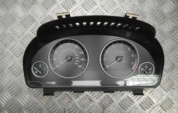 BMW X5 F15 Speedometer (instrument cluster) 9383487