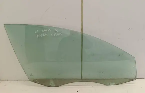 Volkswagen PASSAT B6 Front door window glass four-door