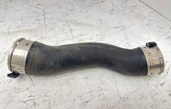 BMW 4 F32 F33 Intercooler hose/pipe 7602652