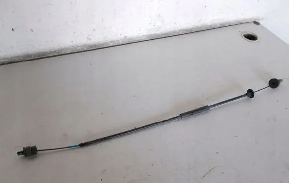 Renault Clio III Clutch cable 