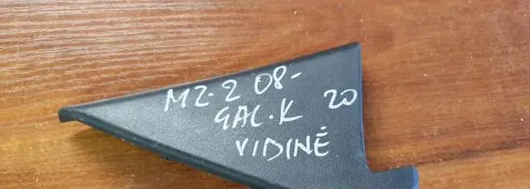 Mazda 2 Rear door glass trim molding D65168516