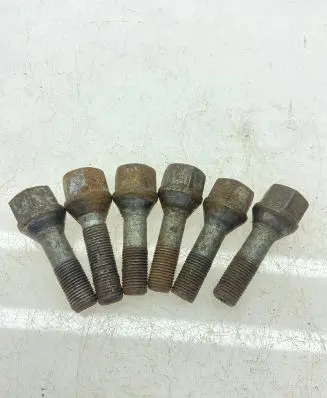 Nuts/bolts