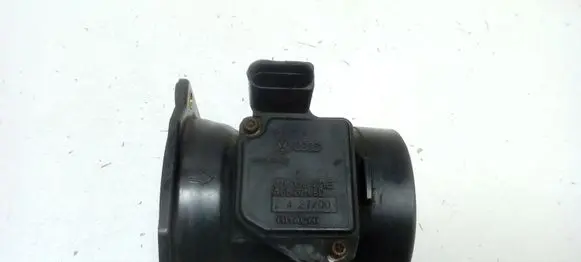 Audi A6 S6 C5 4B Mass air flow meter 078133471 078133471E AFH7008D
