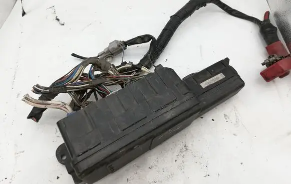 Toyota Avensis T220 Fuse box set NOCODE