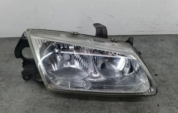 Nissan Almera N16 Headlight/headlamp 26010BN011