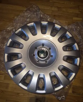 Skoda Superb B5 (3U) R16 wheel hub/cap/trim 3U0601147C PP1612008 SK451GP16