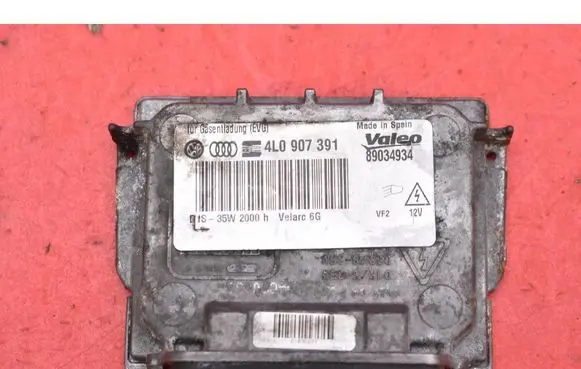 Volkswagen PASSAT B6 Voltage converter/converter module 4L0907391